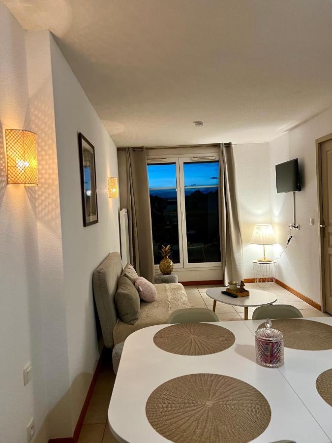 Chez Suzette-Residence-Piscine-Sauna 勒韦尔努瓦 外观 照片