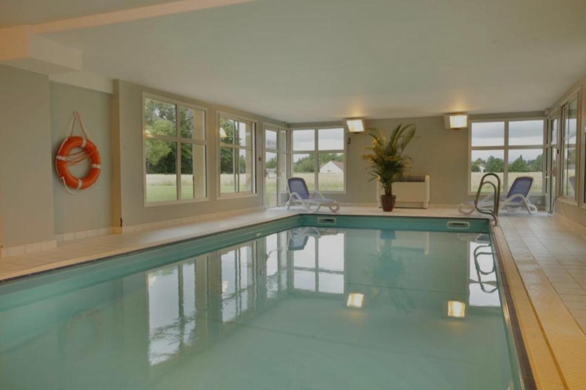 Chez Suzette-Residence-Piscine-Sauna 勒韦尔努瓦 外观 照片
